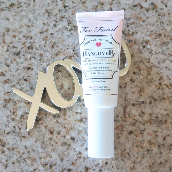 TOO FACED Hangover Replenishing Face Primer - Picture 2 of 6